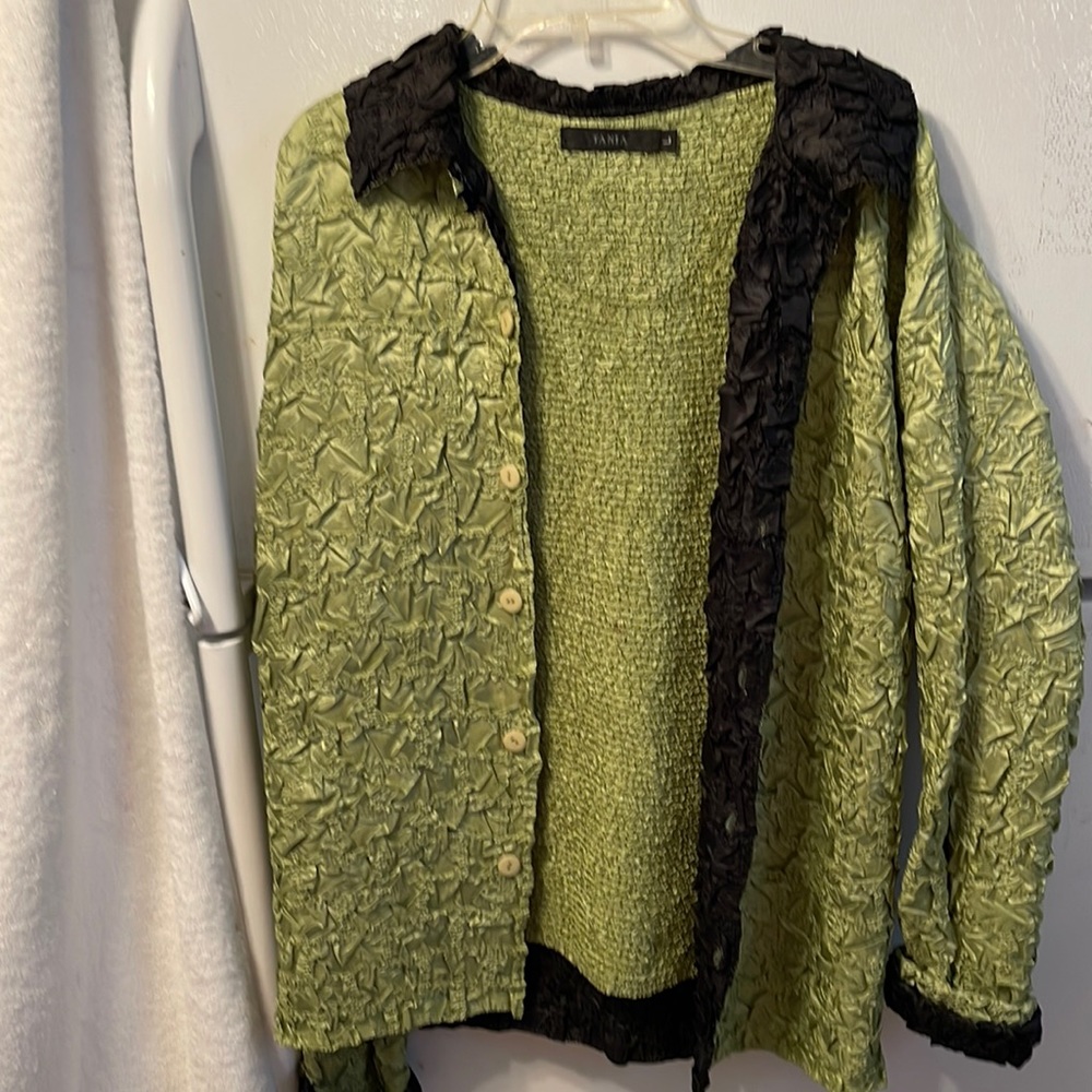 2 PC Set Reversible Black/GreenBlouse/Jacket & SL Green Top Crinkle Poly Large13